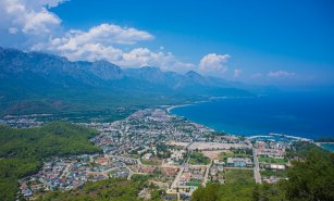 Akdeniz’in Tatil Cenneti Kemer