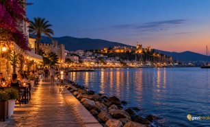 Gece Hayatı İyi Olan Tatil Yerleri