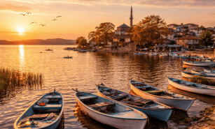 Gölyazı Gezilecek Yerler – Bursa’nın Göl Üzerindeki Saklı Köyü | 2026 Rehberi