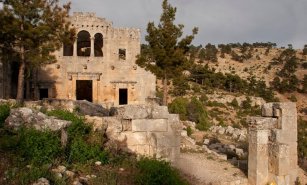 Karadağ'ın Tapınakları: Binbir Kilise