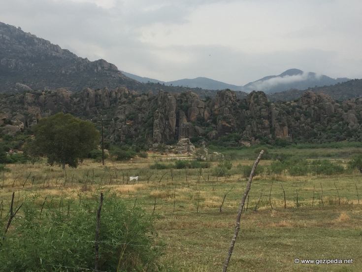 Kapıkırı Kaya Mezarları