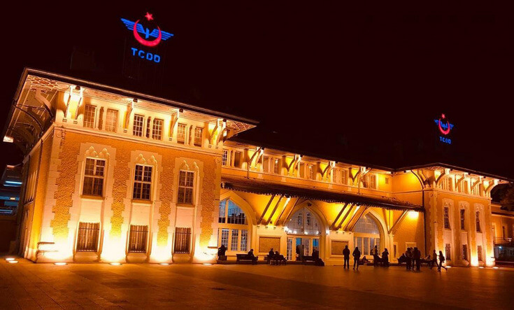 Adana Tren İstasyonu Tanıtımı | Tarihi, Nerede ve Nasıl Gidilir?