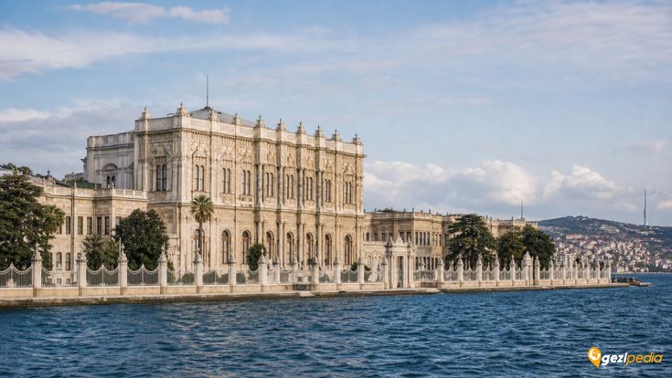 Dolmabahçe Sarayı
