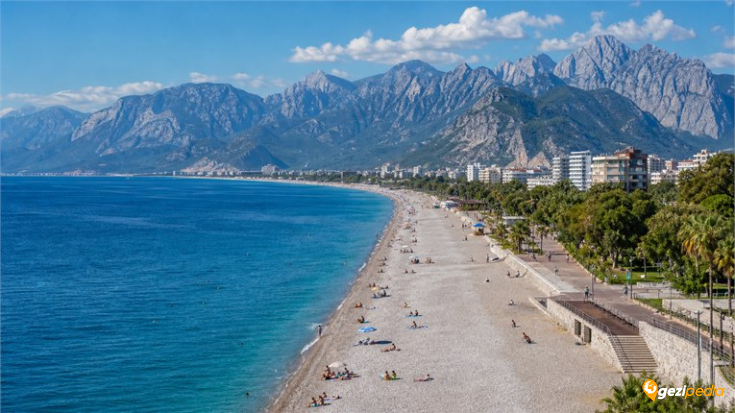 Konyaaltı Plajı