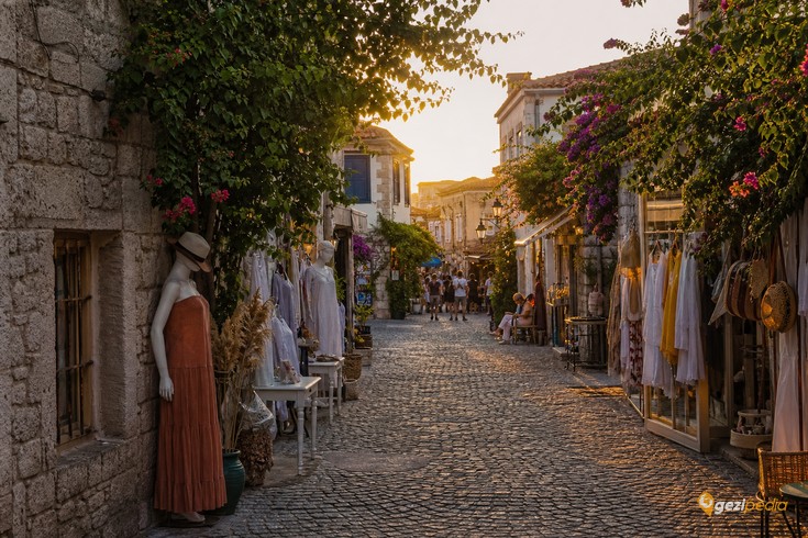 Alaçatı Tatili Öncesi Bilinmesi Gerekenler
