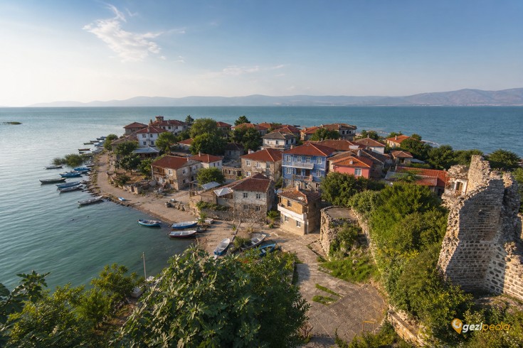 Uluabat Gölü, Gölyazı ve Eskikaraağaç Gezi Rehberi
