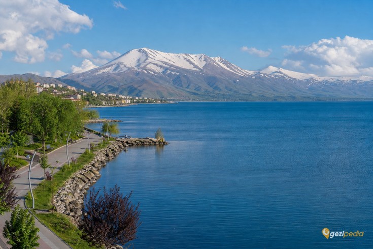 Bitlis'te Gezilecek Yerler