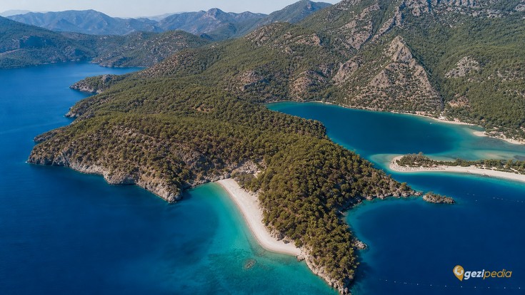 Fethiye'de Gezilecek Yerler: Plajlar, Koylar ve Doğa Rotaları