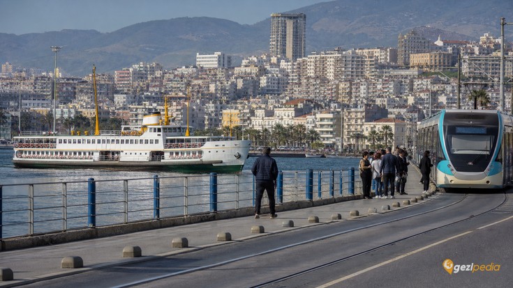 Karşıyaka'da Gezilecek Yerler