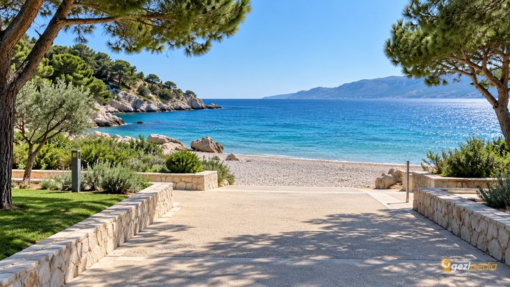 Antalya Konyaaltı Plajı: Kıyı, Ulaşım ve Ziyaret Rehberi