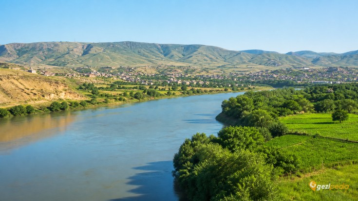 Dicle'de Gezilecek Yerler
