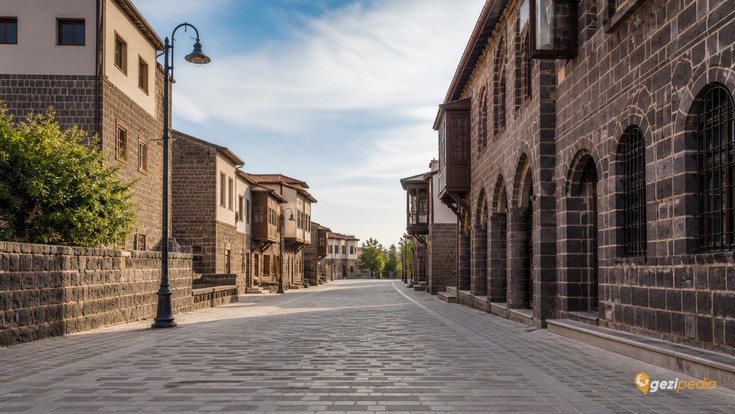 Dicle'de Gezilecek Yerler