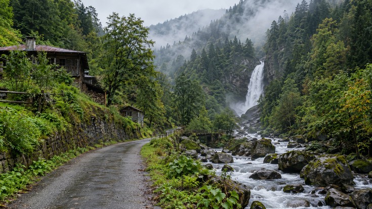 Mençuna Şelalesi Tanıtımı
