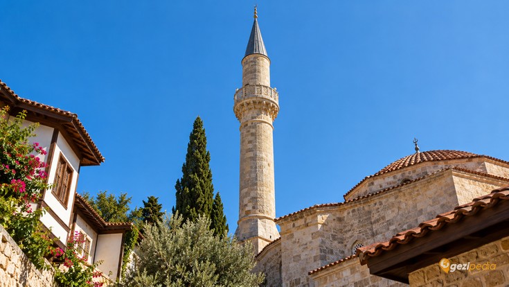 Kesik Minare Camii (Şehzade Korkut Camii): Tarih ve Ziyaret Rehberi